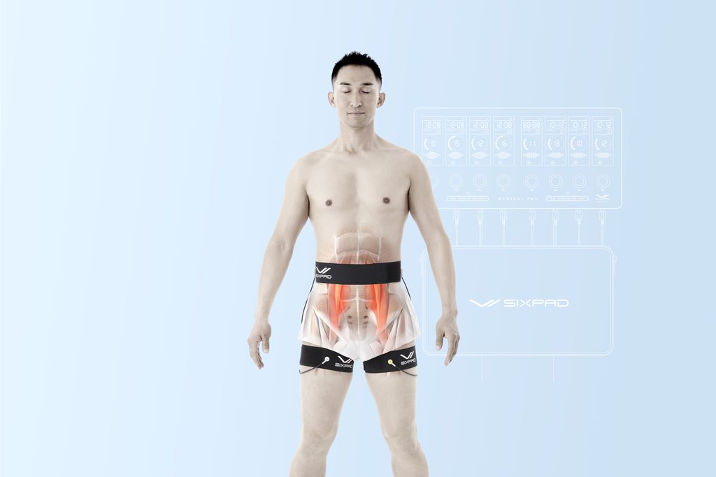 SIXPAD MEDICAL PROを装着した男性